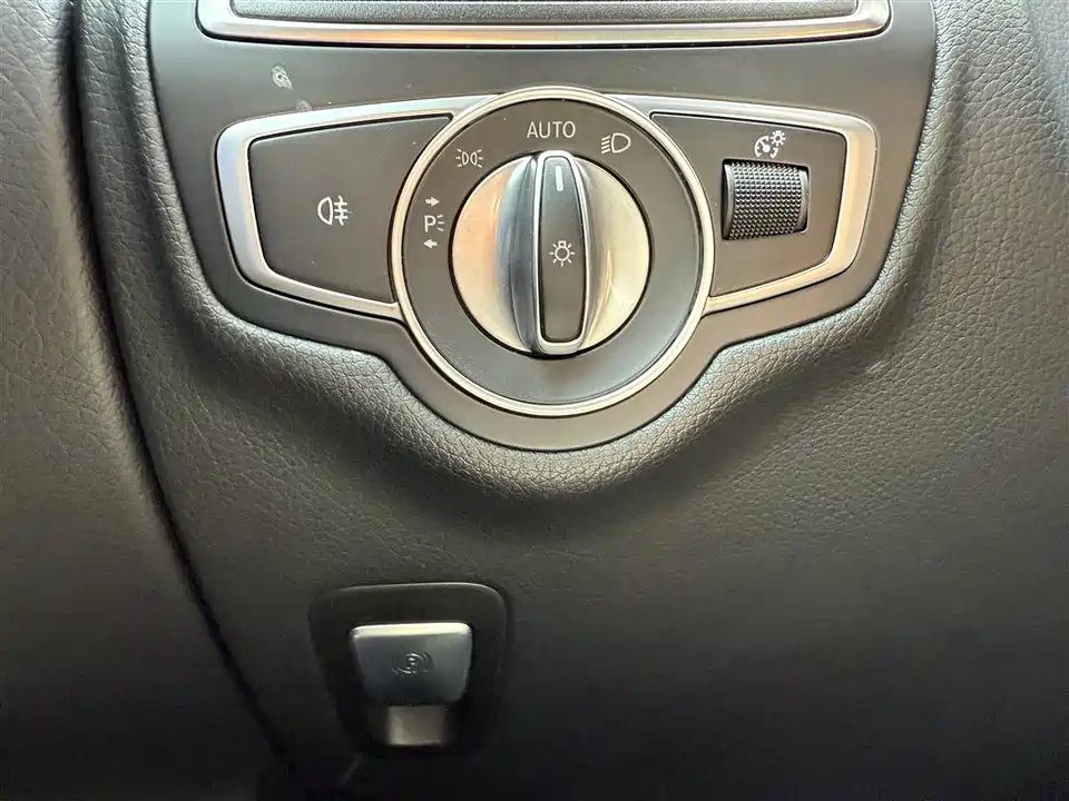 Mercedes-Benz GLC Mercedes-Benz GLC