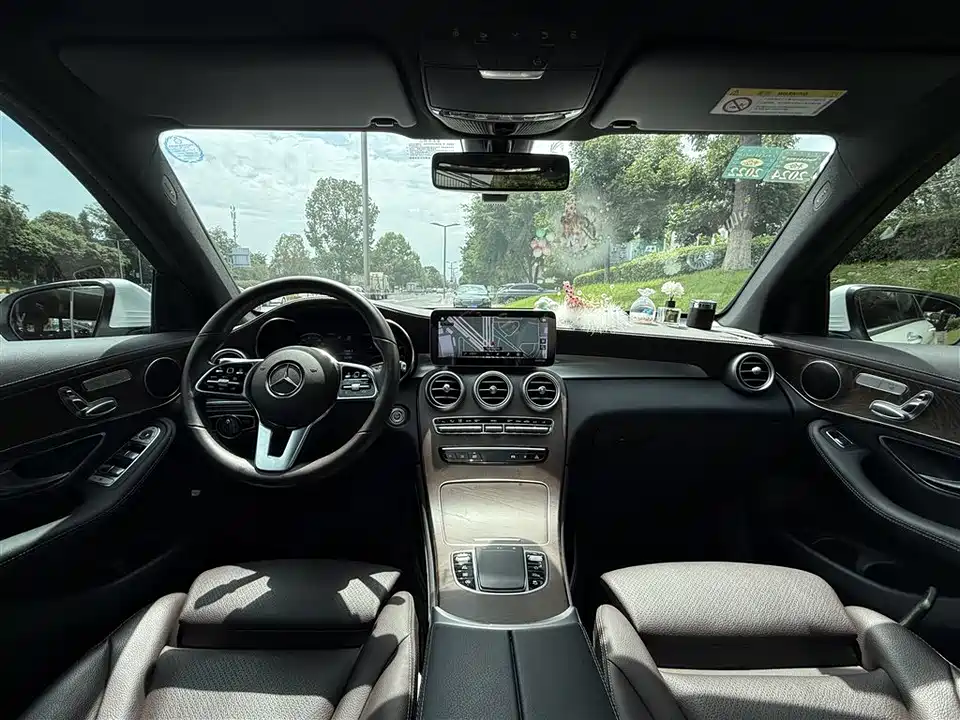 Mercedes-Benz GLC Mercedes-Benz GLC