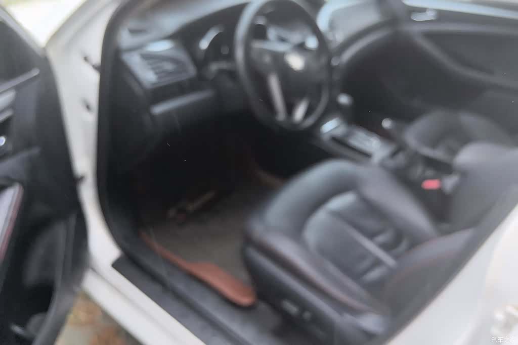 Bestune B70, 2015 9