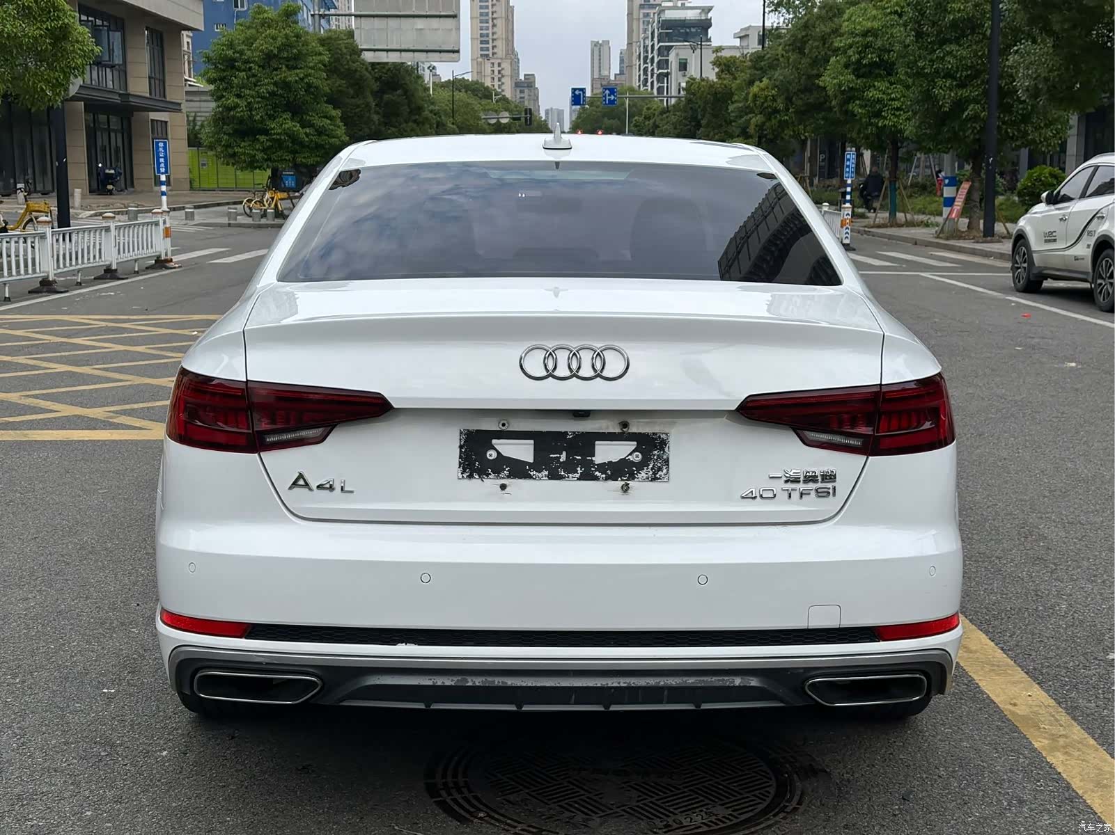 Audi A4L, 2019 8