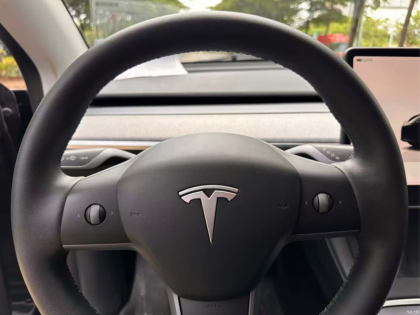 Tesla Model Y, 2024 15