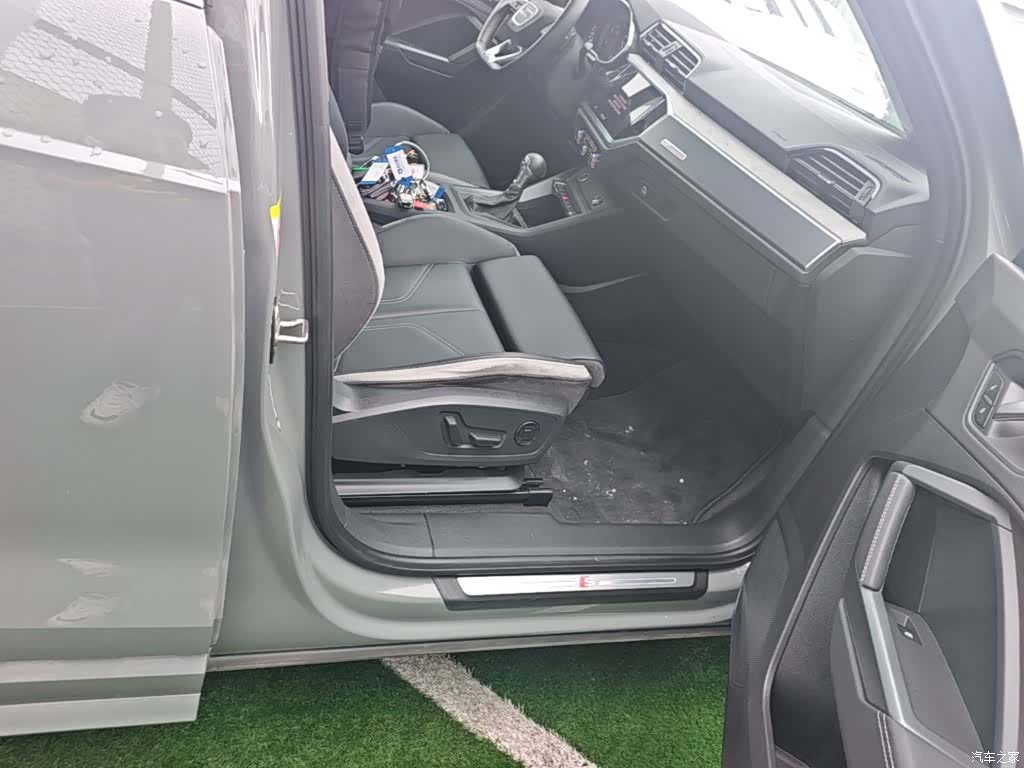 Audi Q3, 2024 11