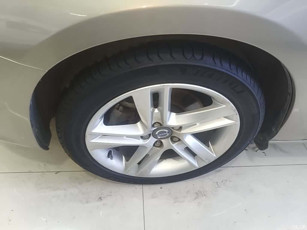 Volvo V60, 2017 23