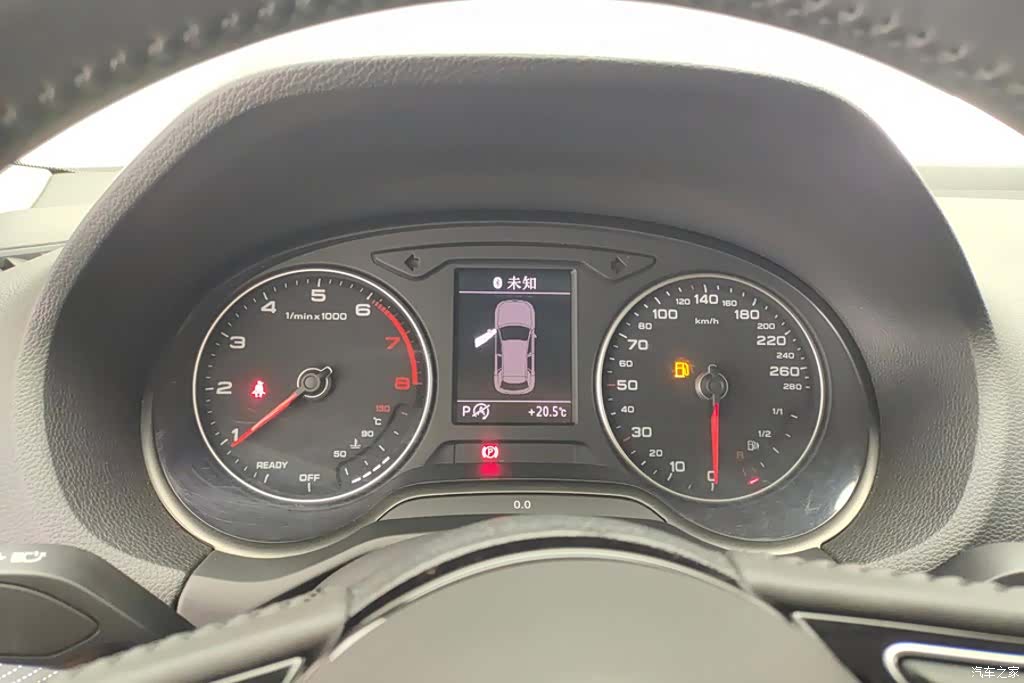 Audi Q2L, 2021 14