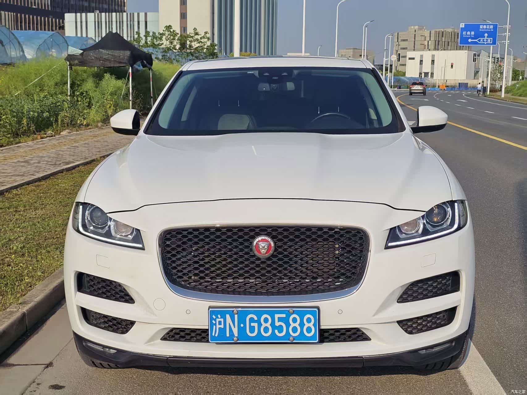 Jaguar F-PACE, 2018 10