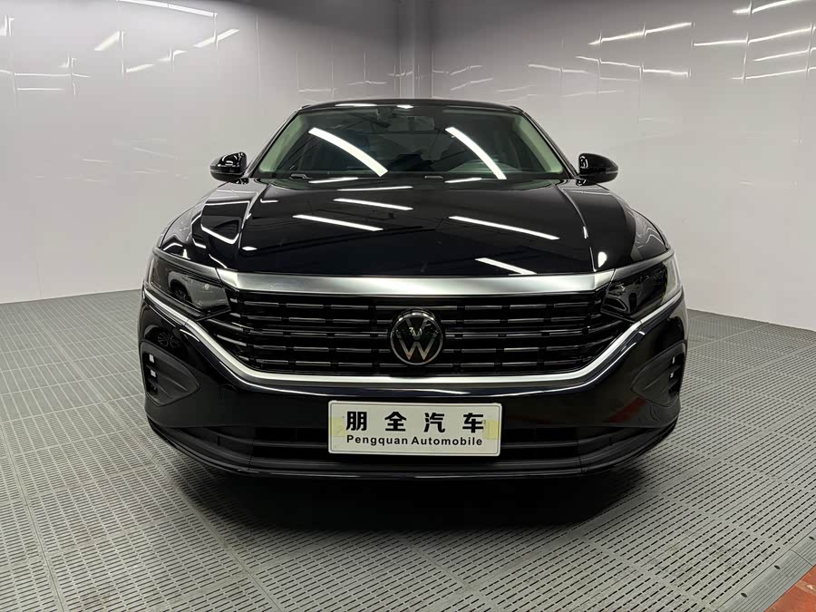 Volkswagen Passat 2022, фото 2