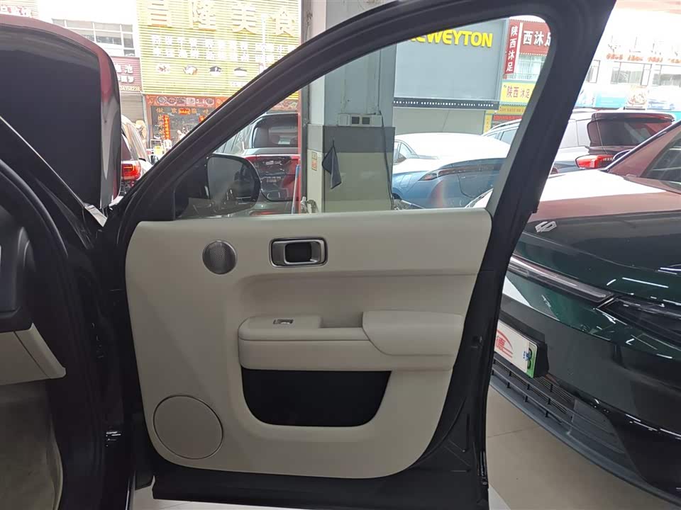 Li Auto Ideal L8