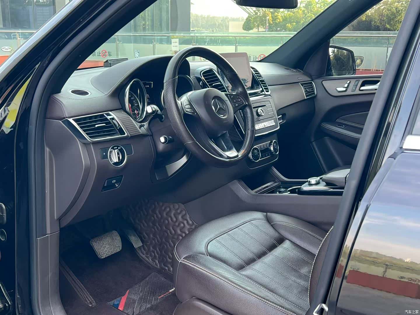 Mercedes-Benz GLE, 2019 4