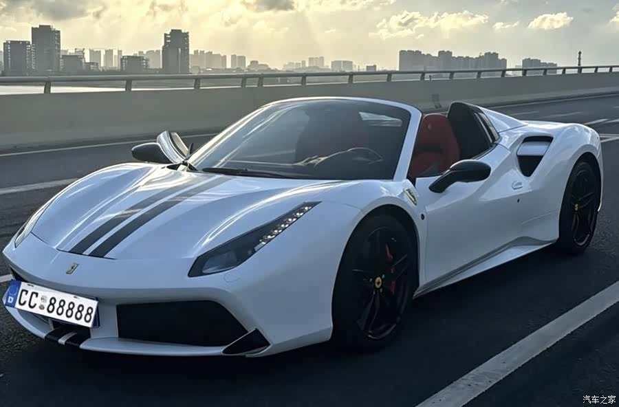 Ferrari 488, 2020 1