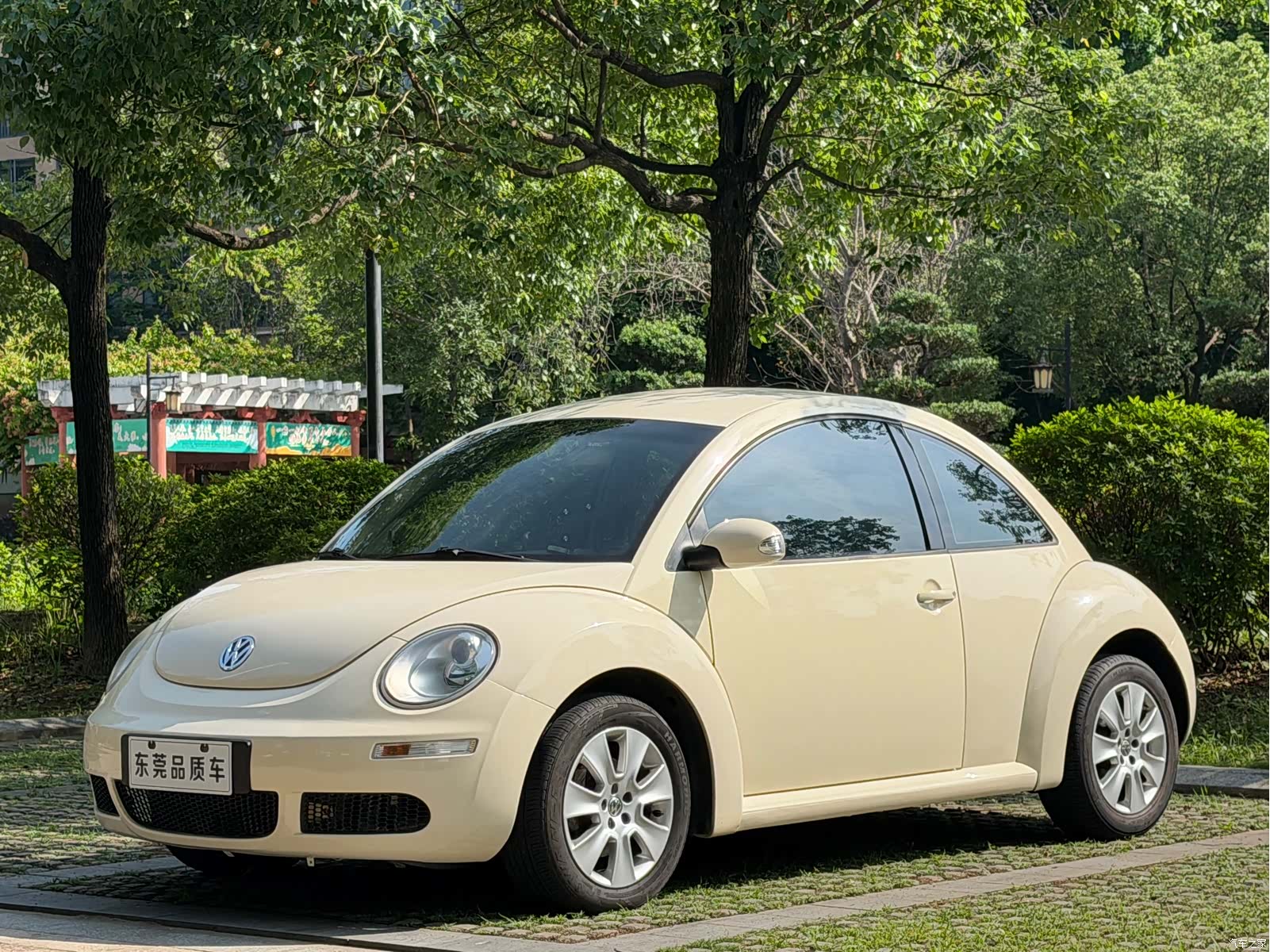 Volkswagen 1.6, 2011 1