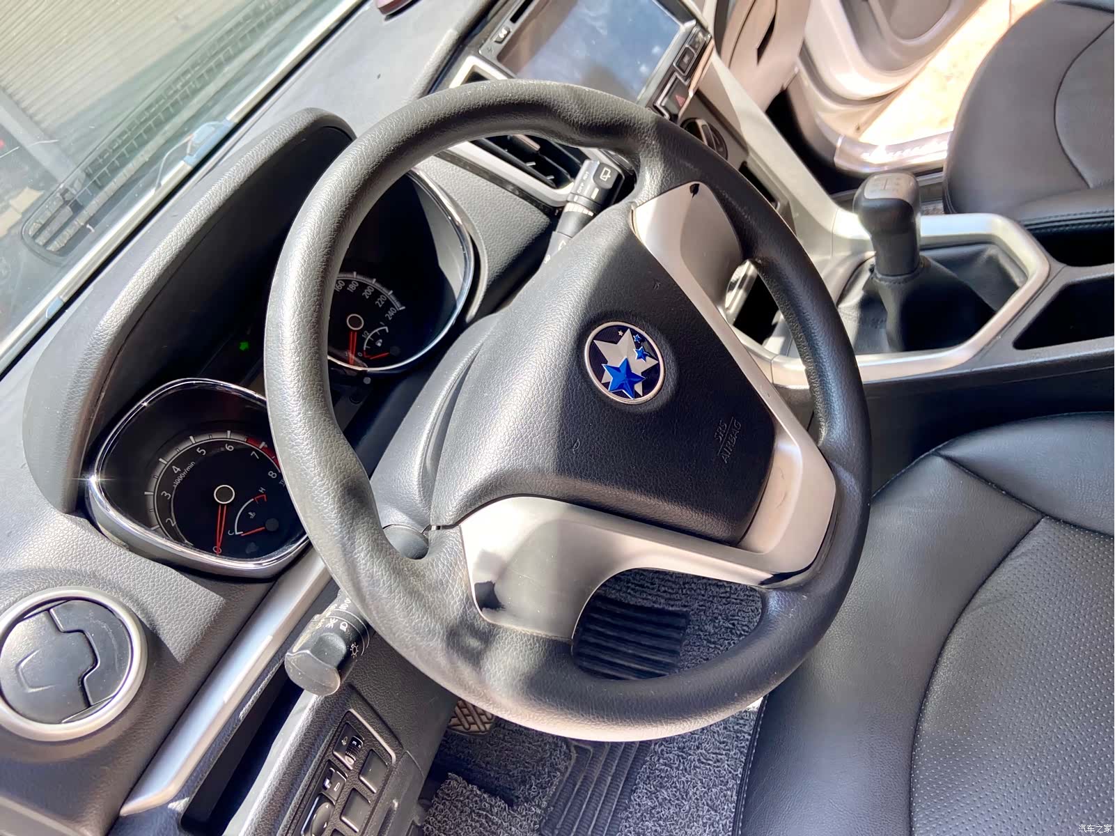 Nissan T70, 2016 9
