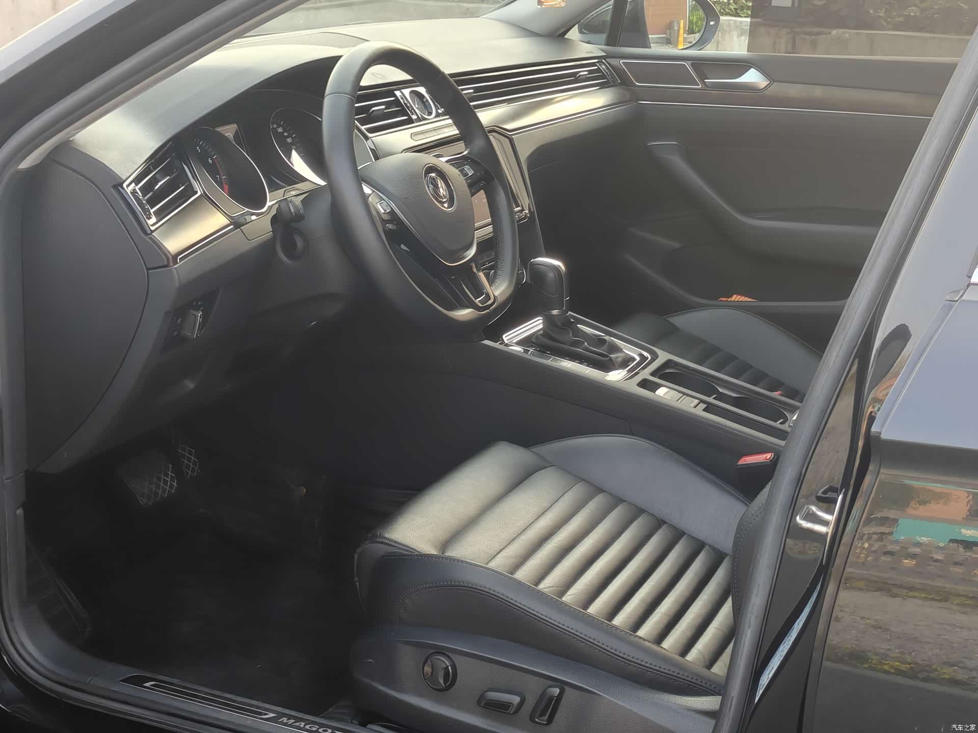 Volkswagen Magotan, 2019 14