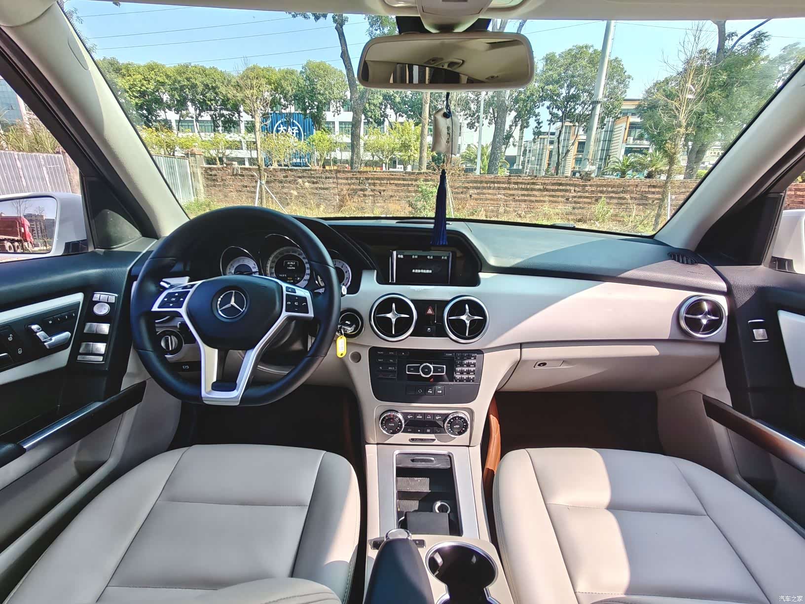 Mercedes-Benz GLK-Class, 2016 10