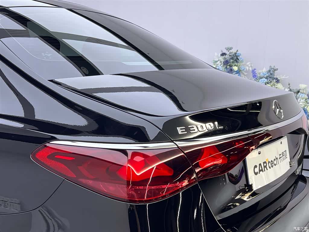 Mercedes-Benz E-Class, 2024 11
