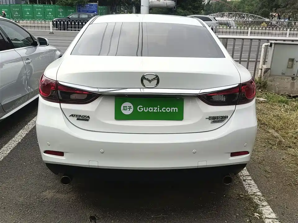 Mazda Atez