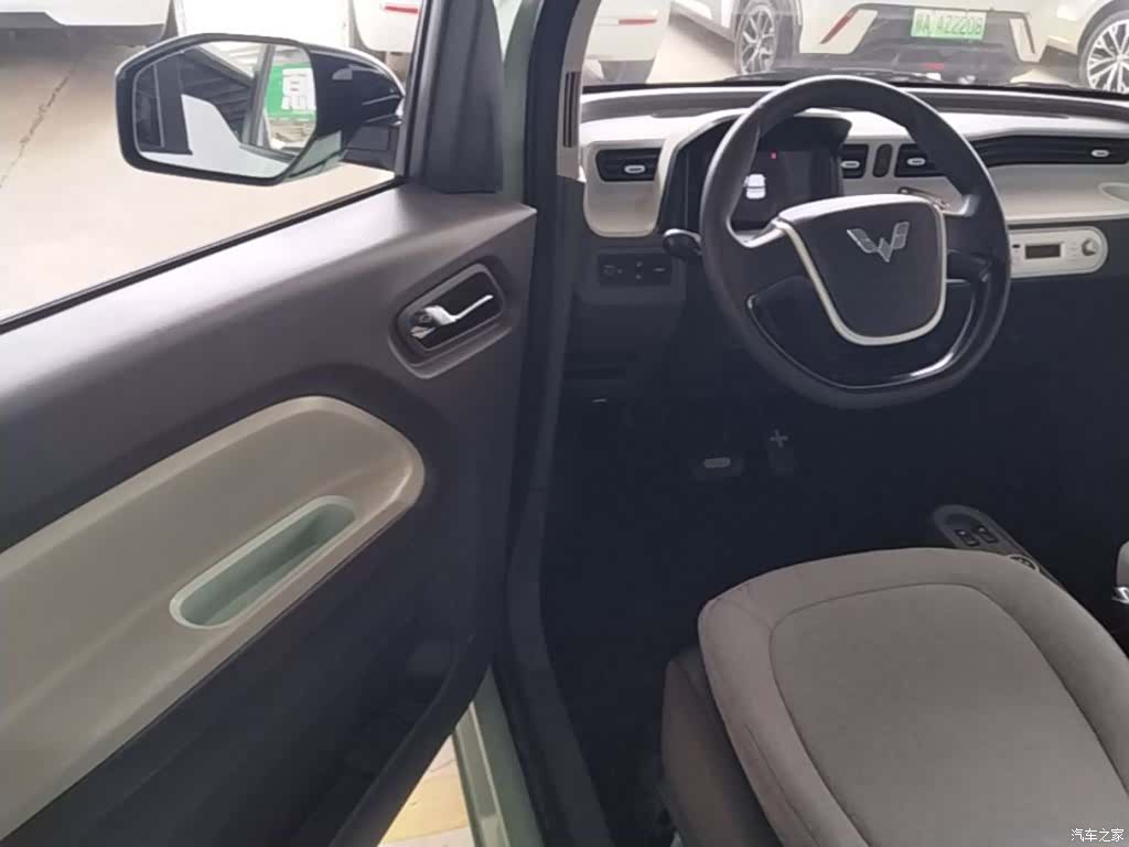 Wuling MINIEV, 2022 16