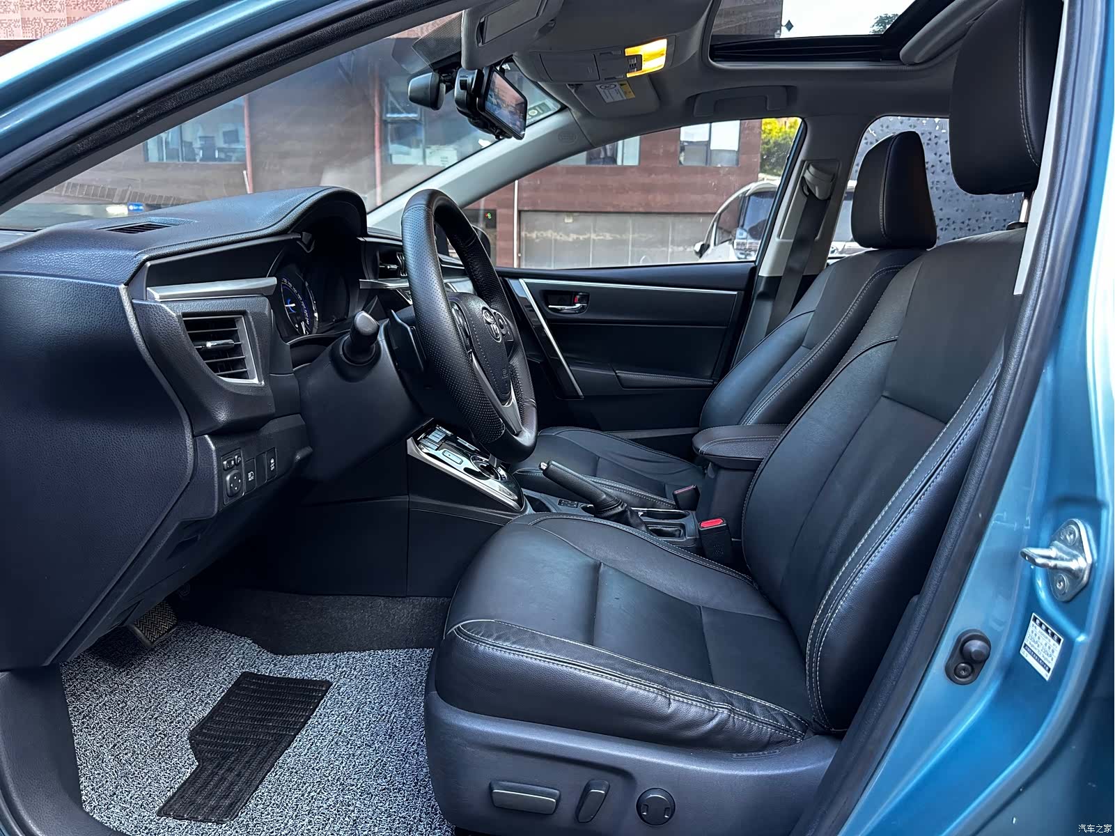 Toyota Corolla, 2015 14