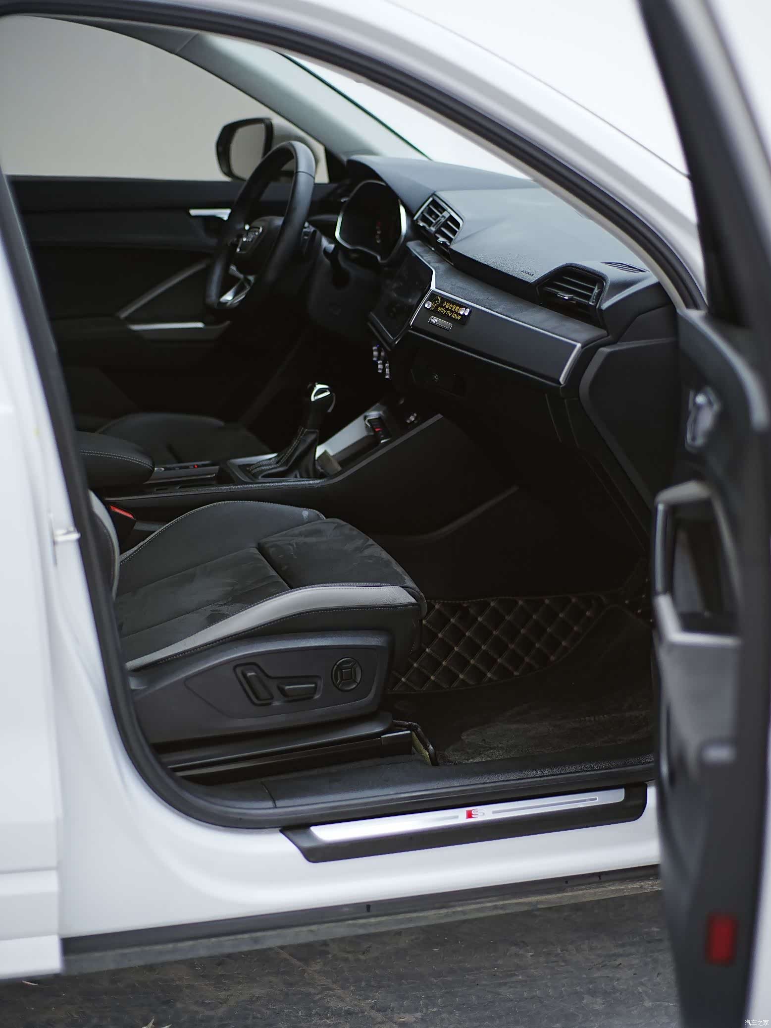 Audi Q3, 2022 17