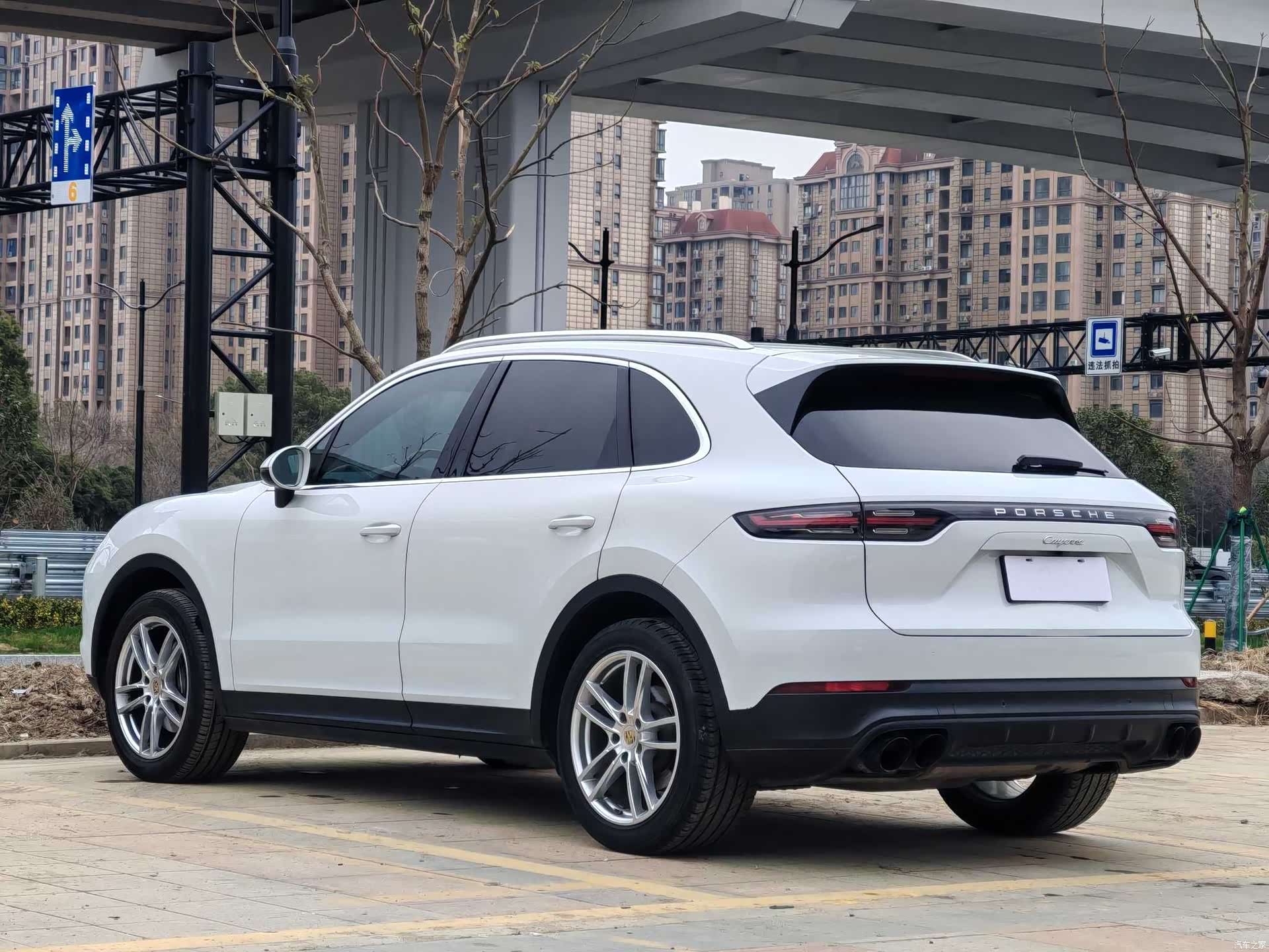 Porsche Cayenne, 2018 6