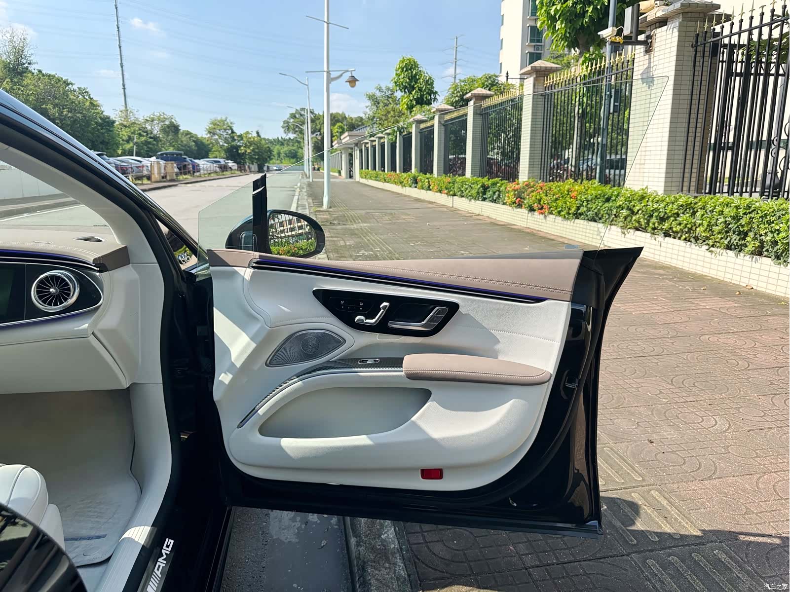 Mercedes-Benz EQS, 2024 9