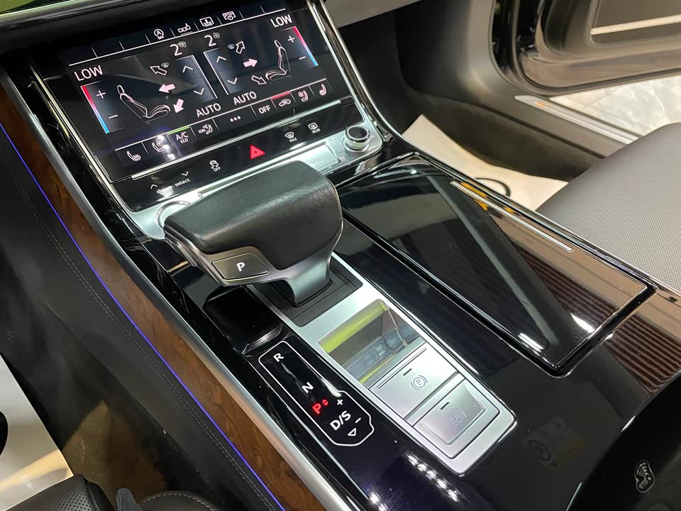 Audi A8 Audi A8
