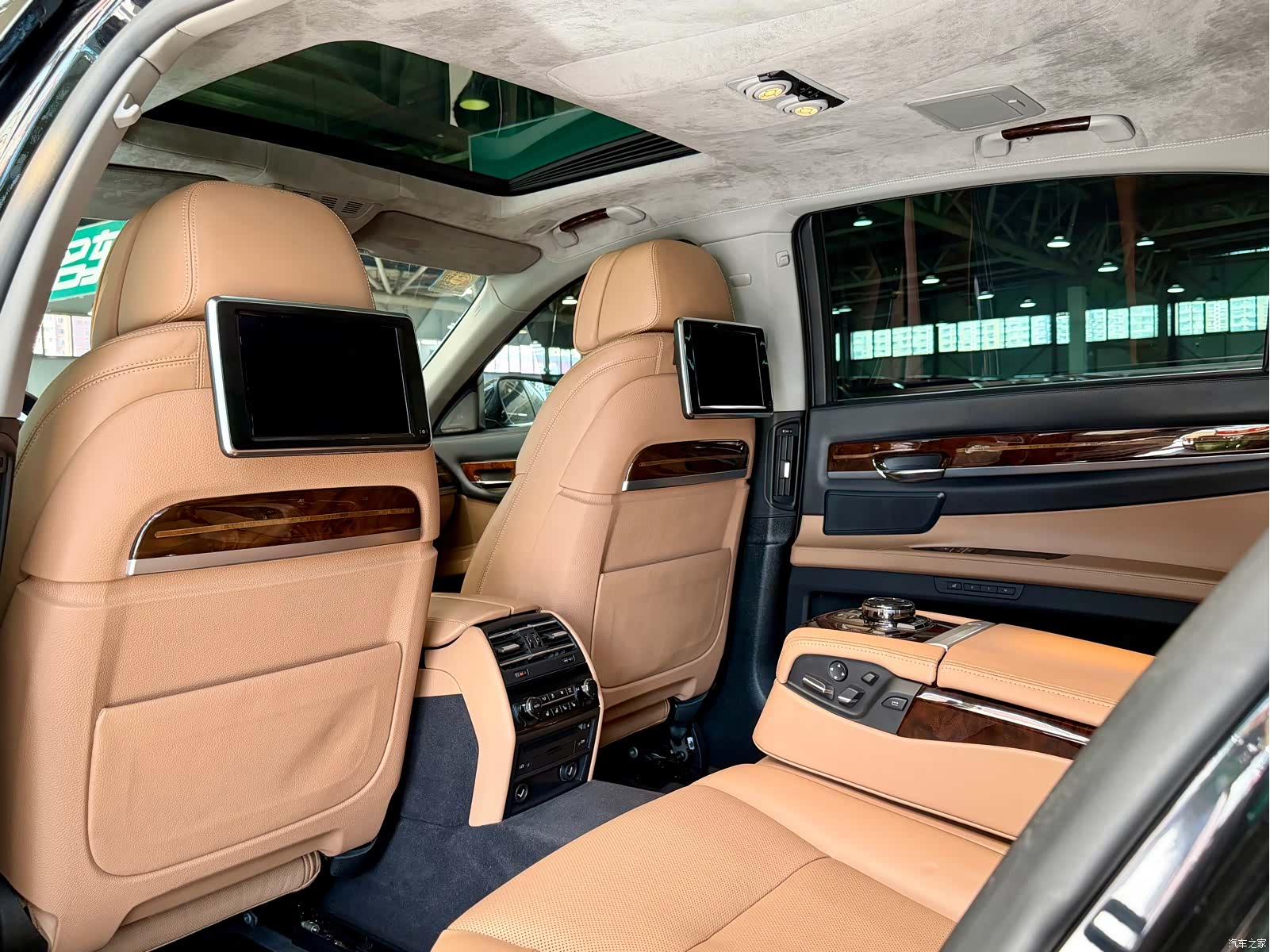 BMW 7 Series, 2014 30