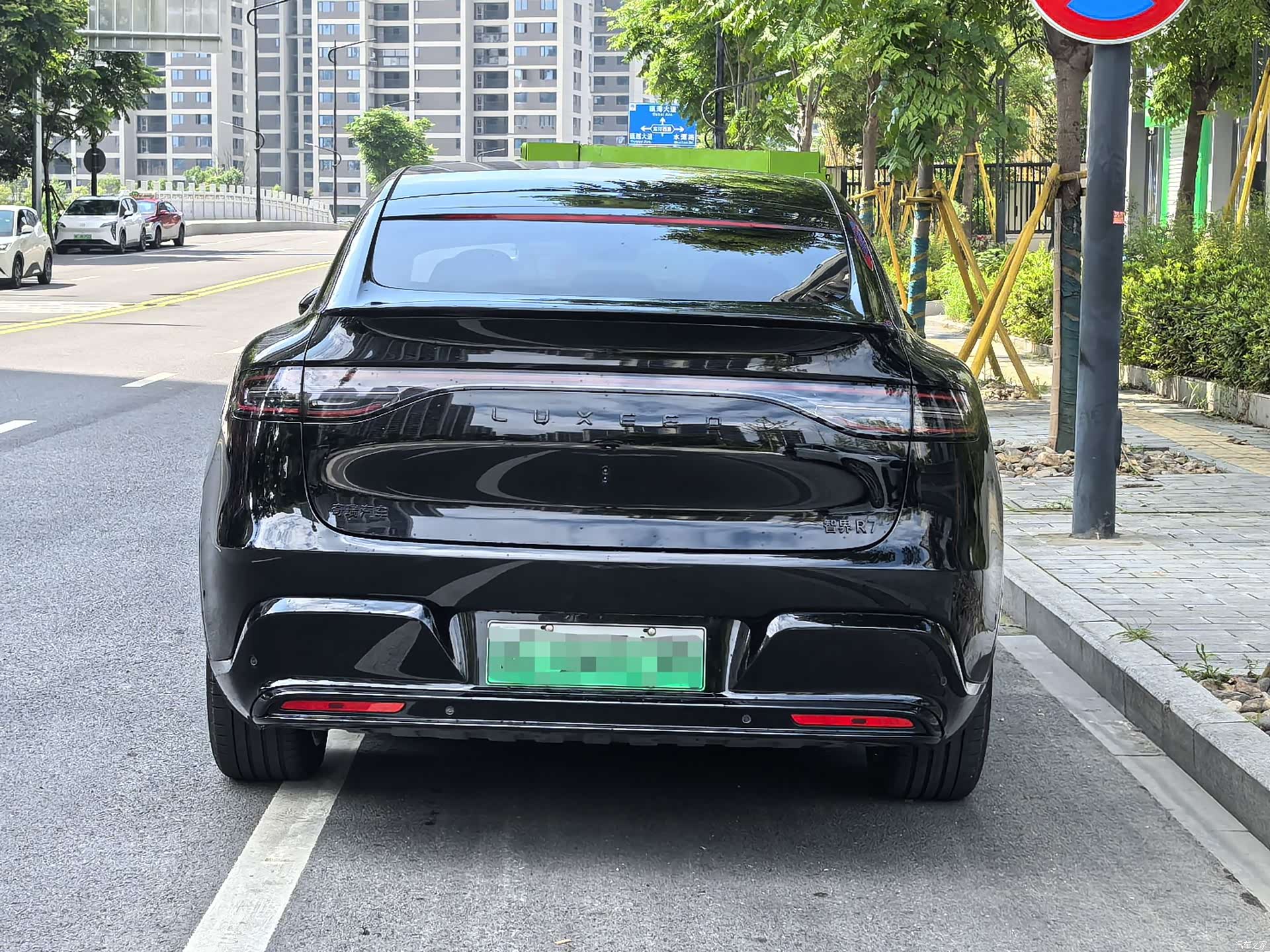 Luxeed R7, 2025 14