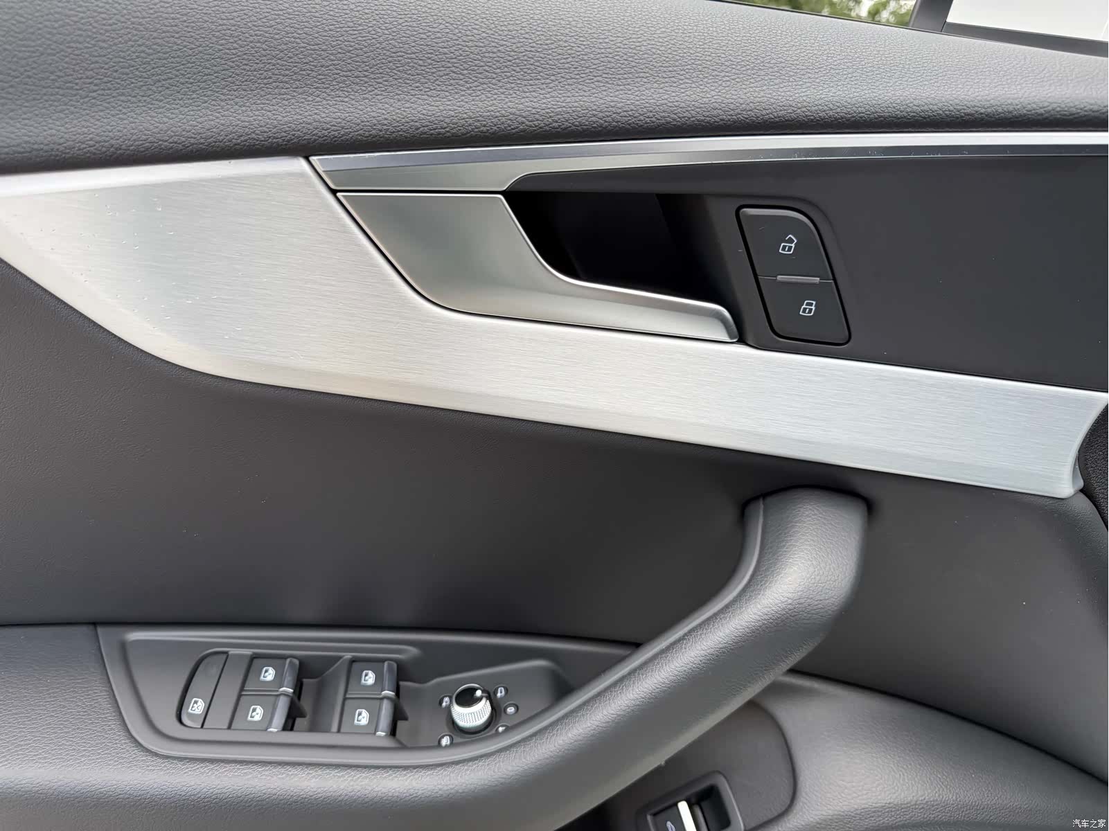 Audi A4L, 2020 18