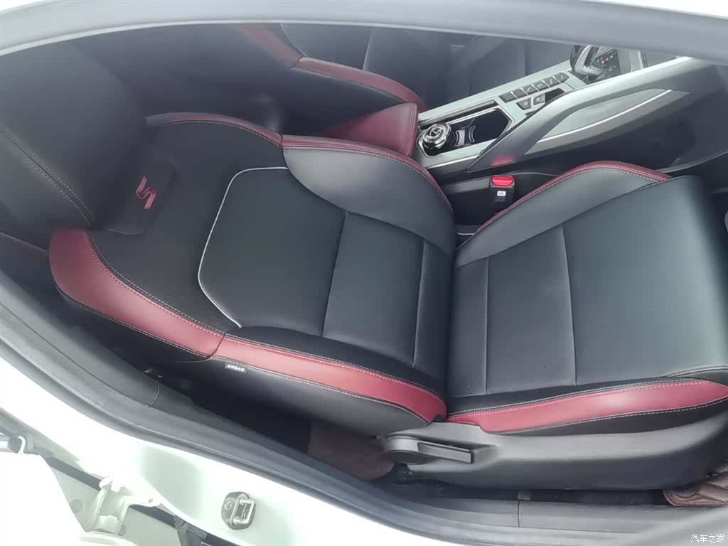 Geely Coolray, 2021 25