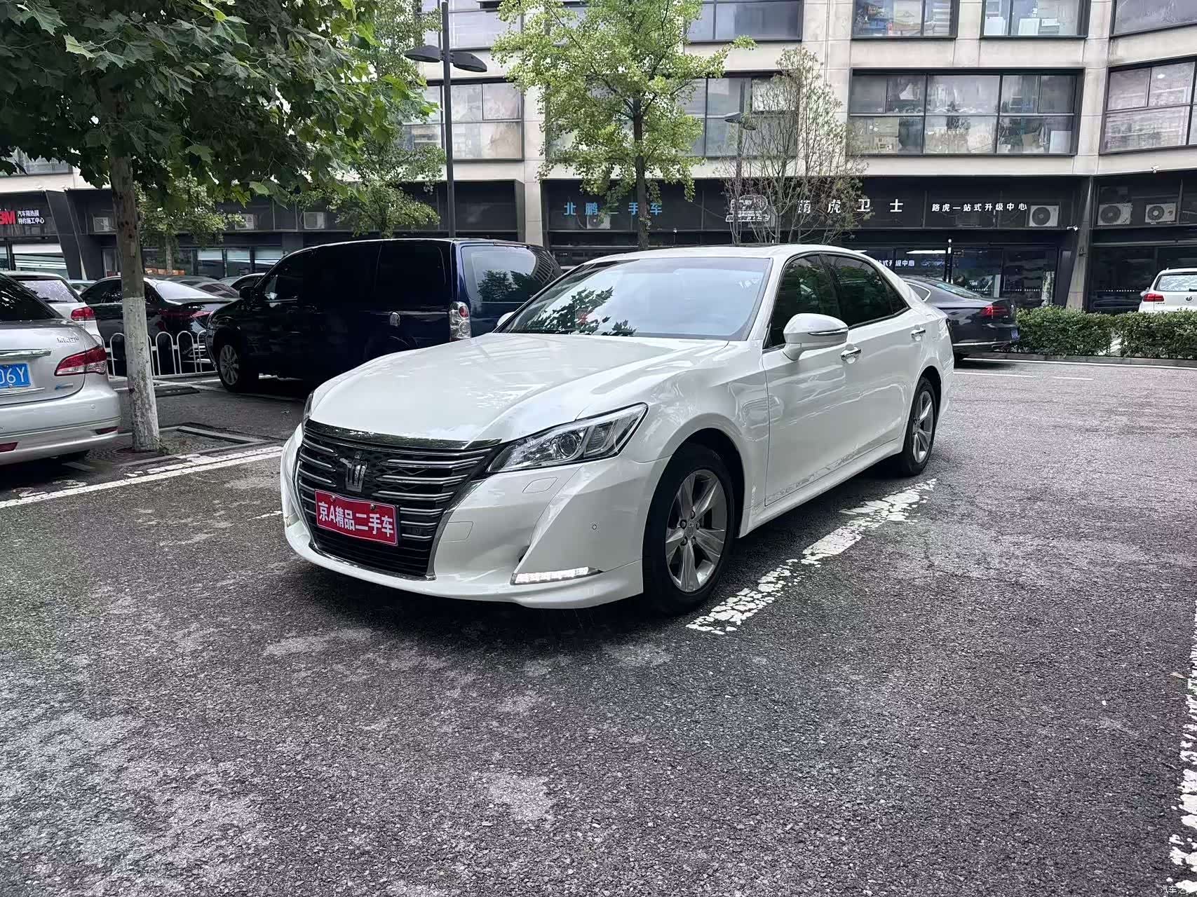 Toyota Crown, 2016 2