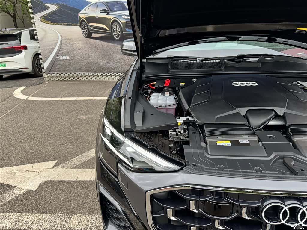 Audi Q8, 2025 7