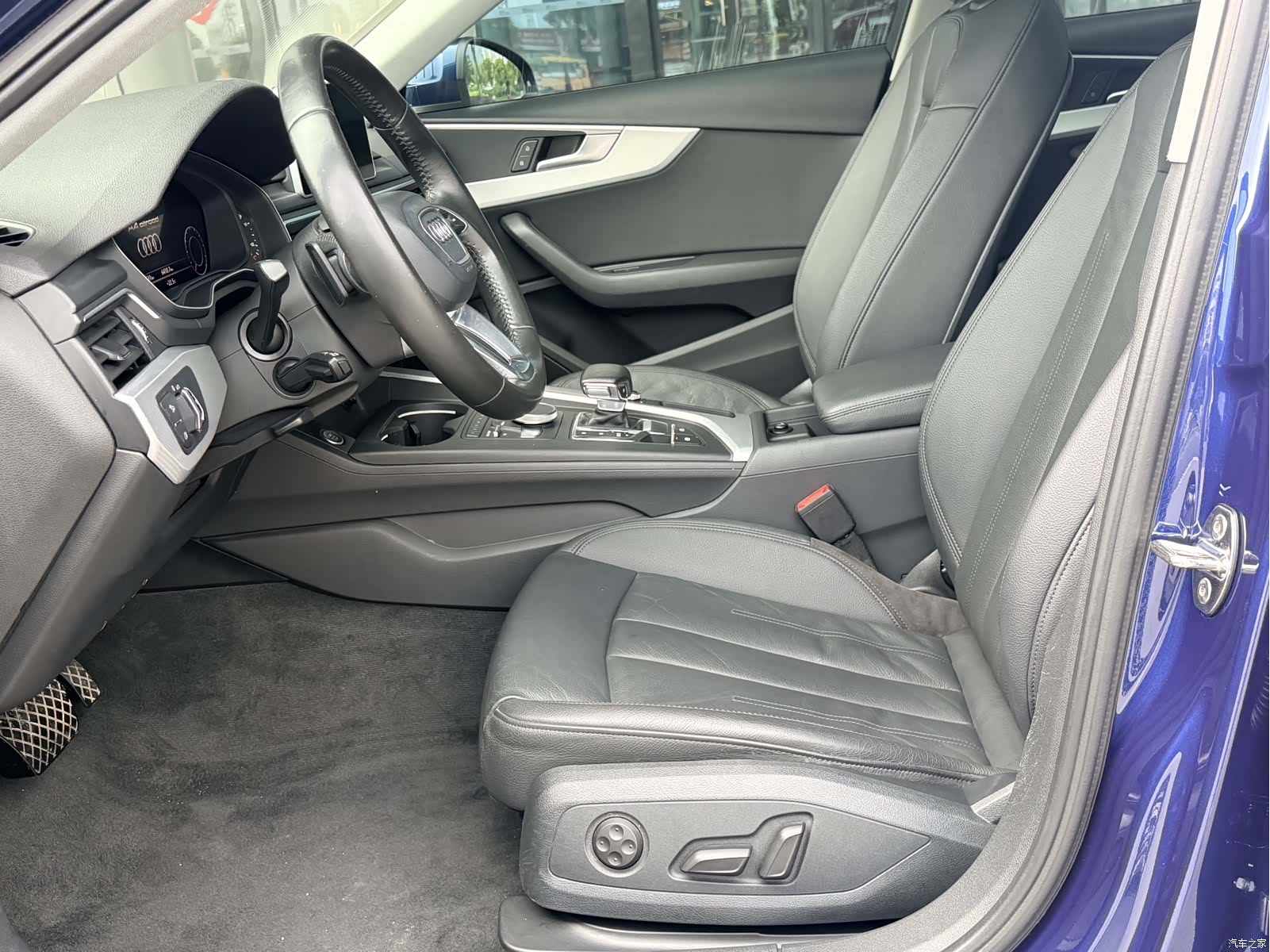 Audi A4, 2017 14