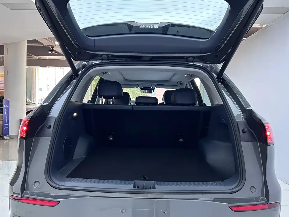 Geely Galaxy Galaxy E5