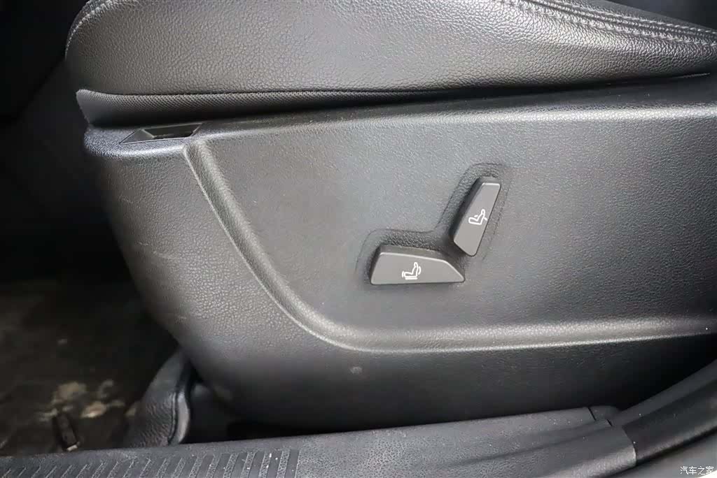 BAIC X65, 2015 13