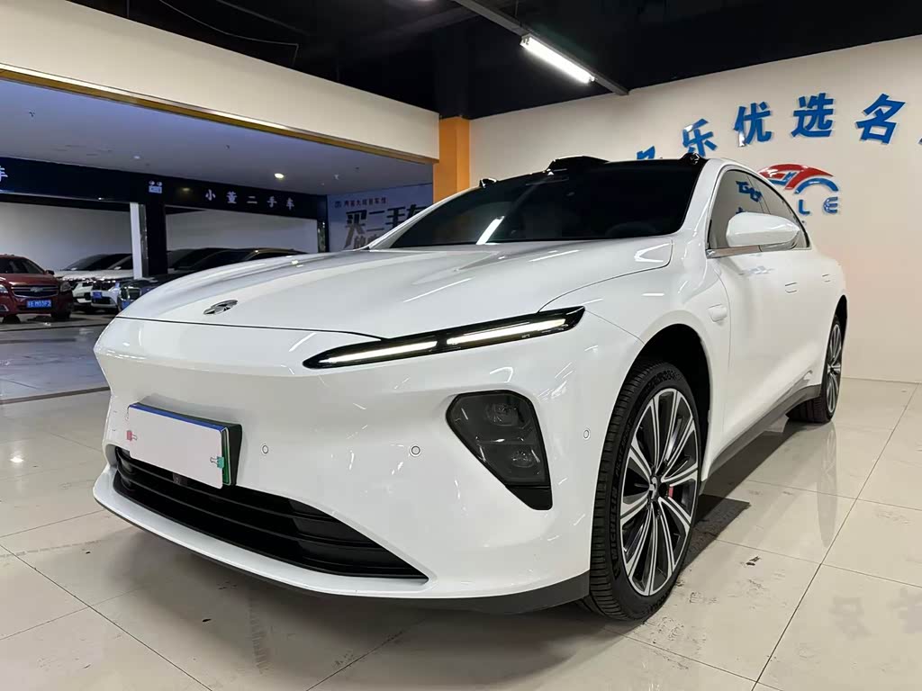 NIO ET7