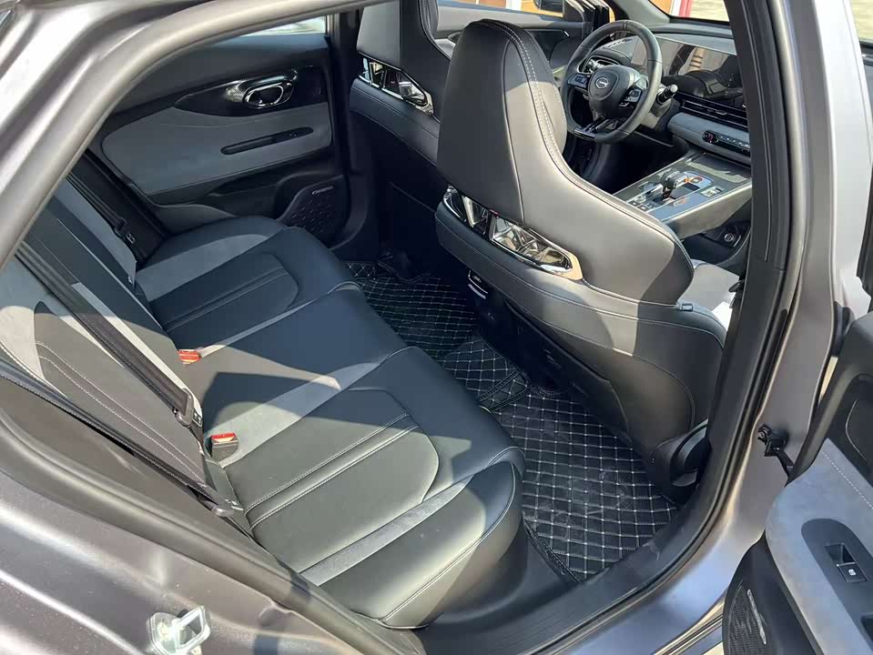 Trumpchi Shadow Leopard