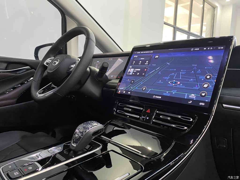 Trumpchi M8, 2025 35