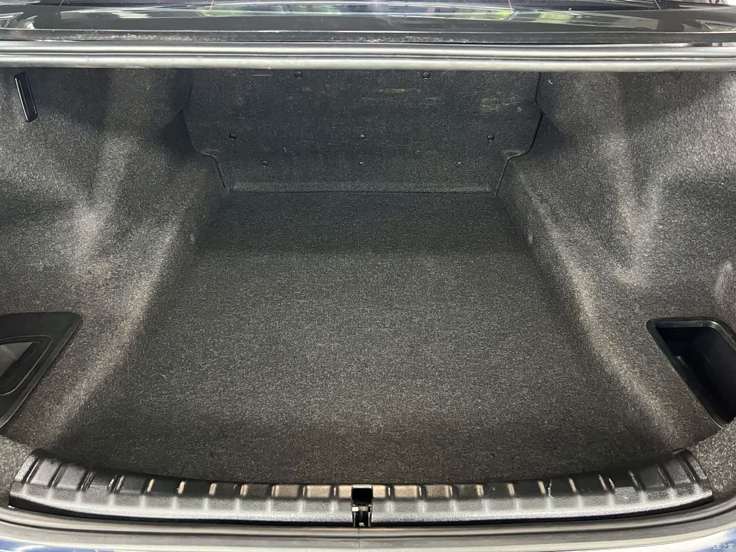 BMW 5 Series, 2021 29