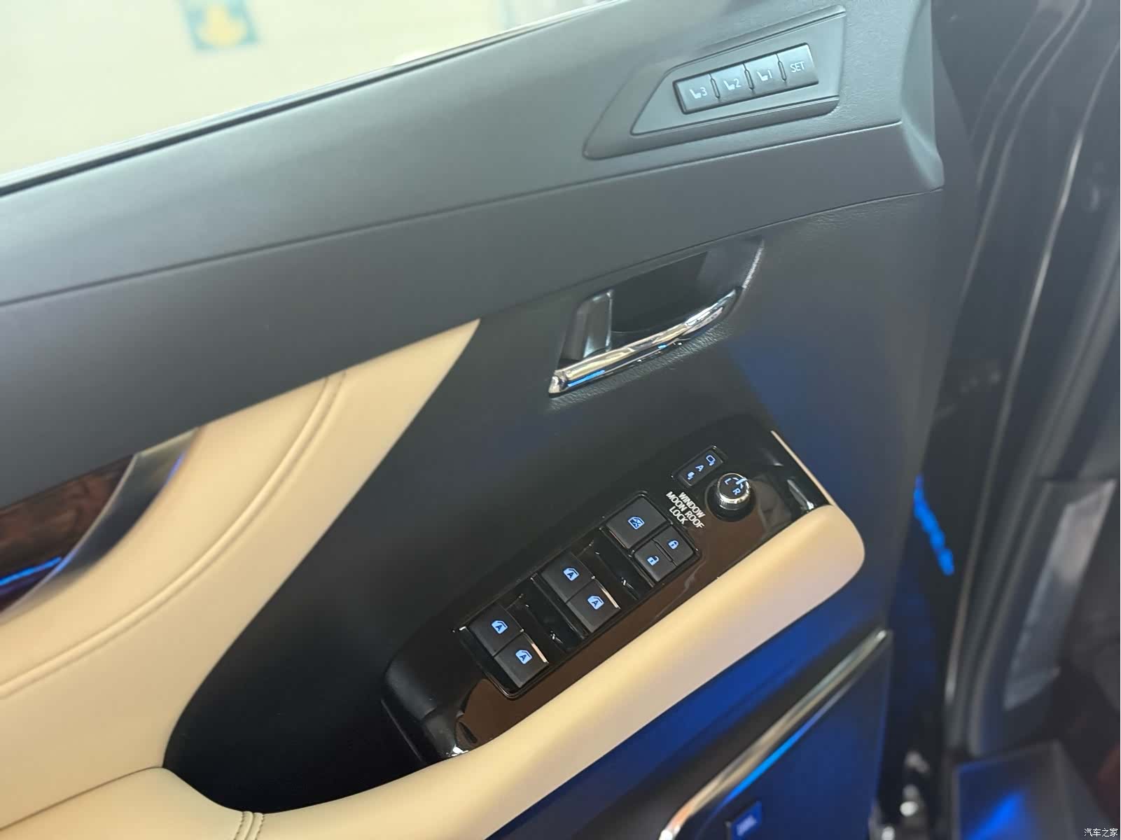 Toyota Alphard, 2019 6