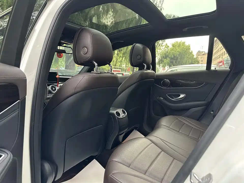 Mercedes-Benz GLC Mercedes-Benz GLC