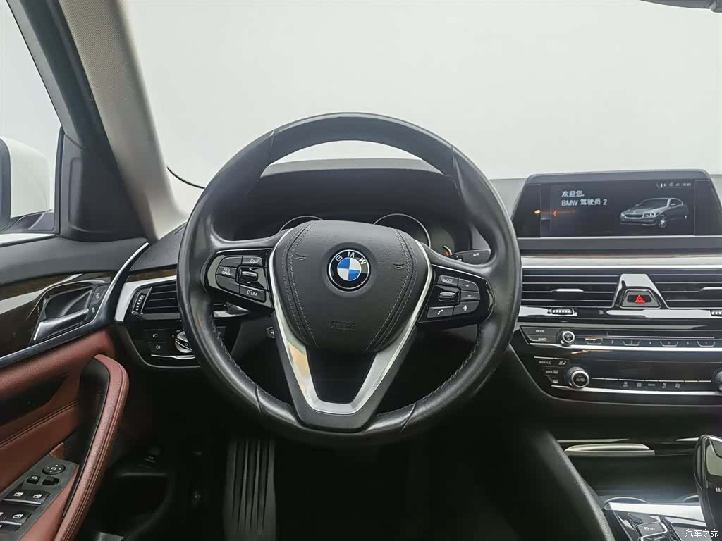 BMW 5 Series, 2017 11