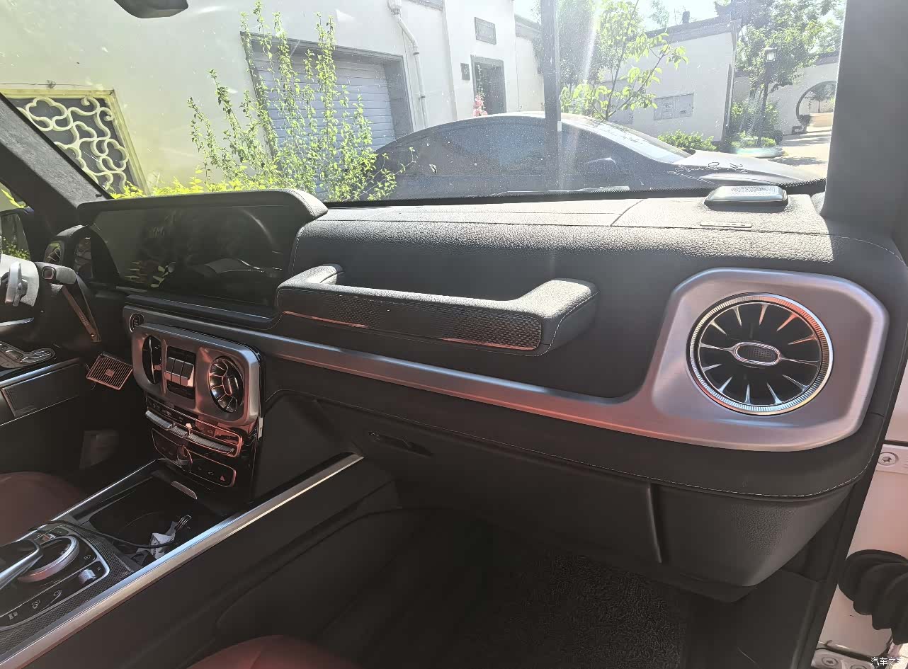 Mercedes-Benz G-Class, 2022 8