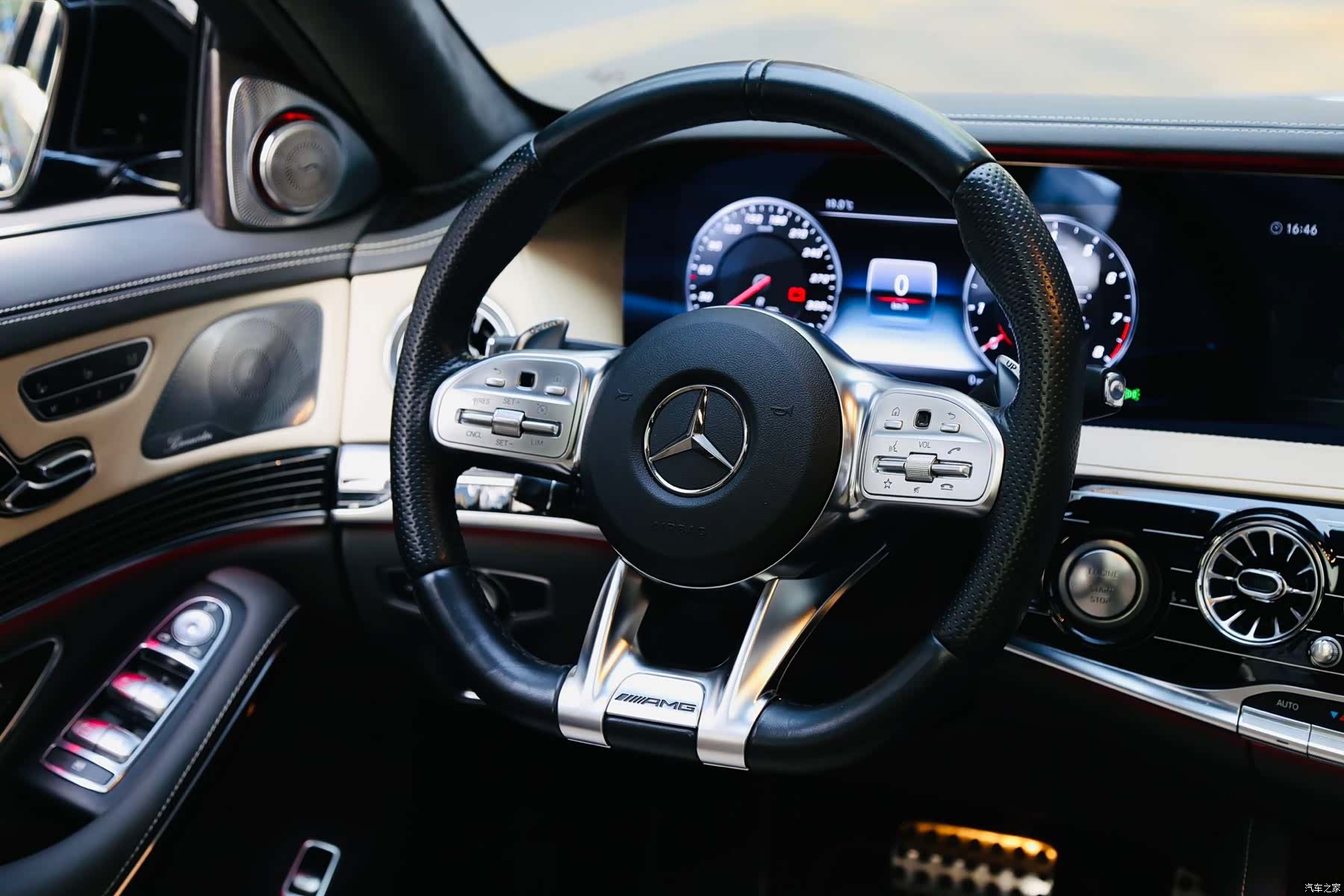 Mercedes-Benz S-Class, 2015 11