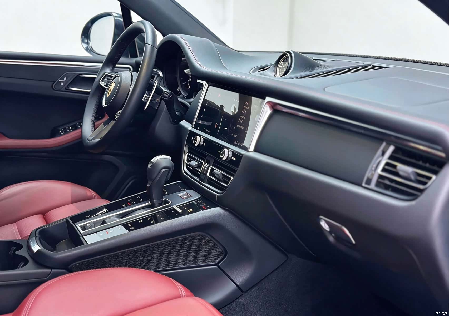 Porsche Macan, 2022 6