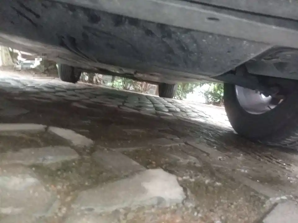 Volkswagen Exploring the shadow