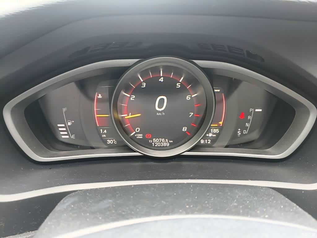 Volvo V40, 2017 12
