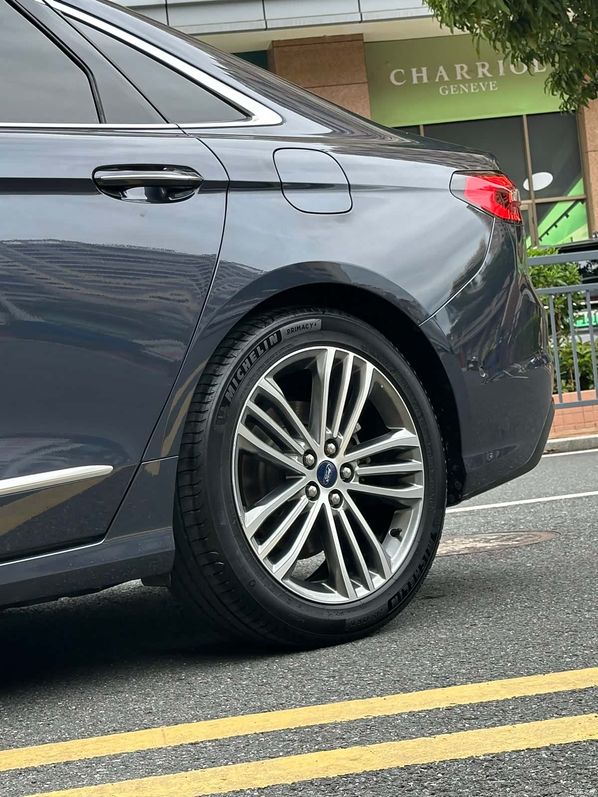 Ford Taurus, 2021 7