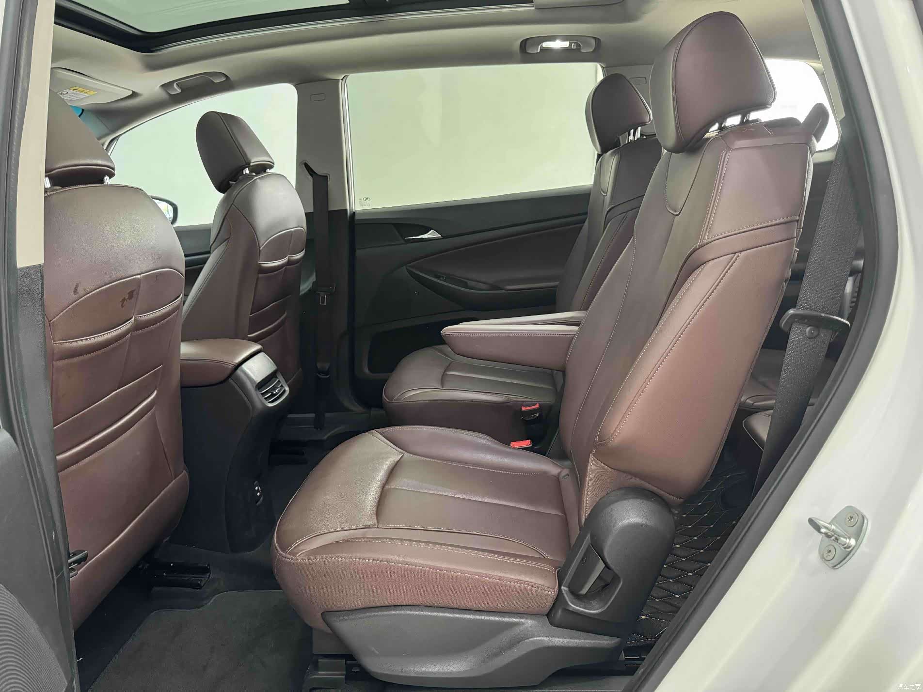 Buick GL6, 2018 7