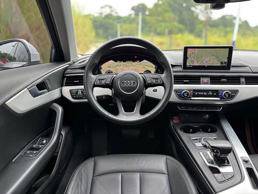 Audi A4L 2018, фото 6