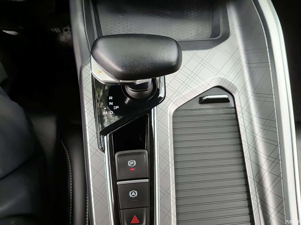 Geely Preface, 2022 14